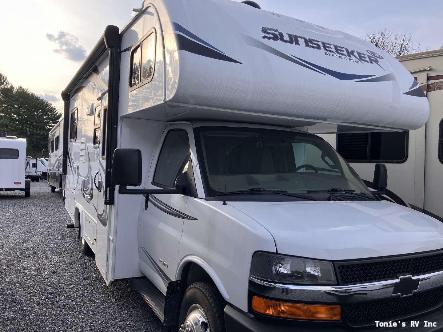 2019 Forest River Sunseeker LE 2350LE in roanoke VA