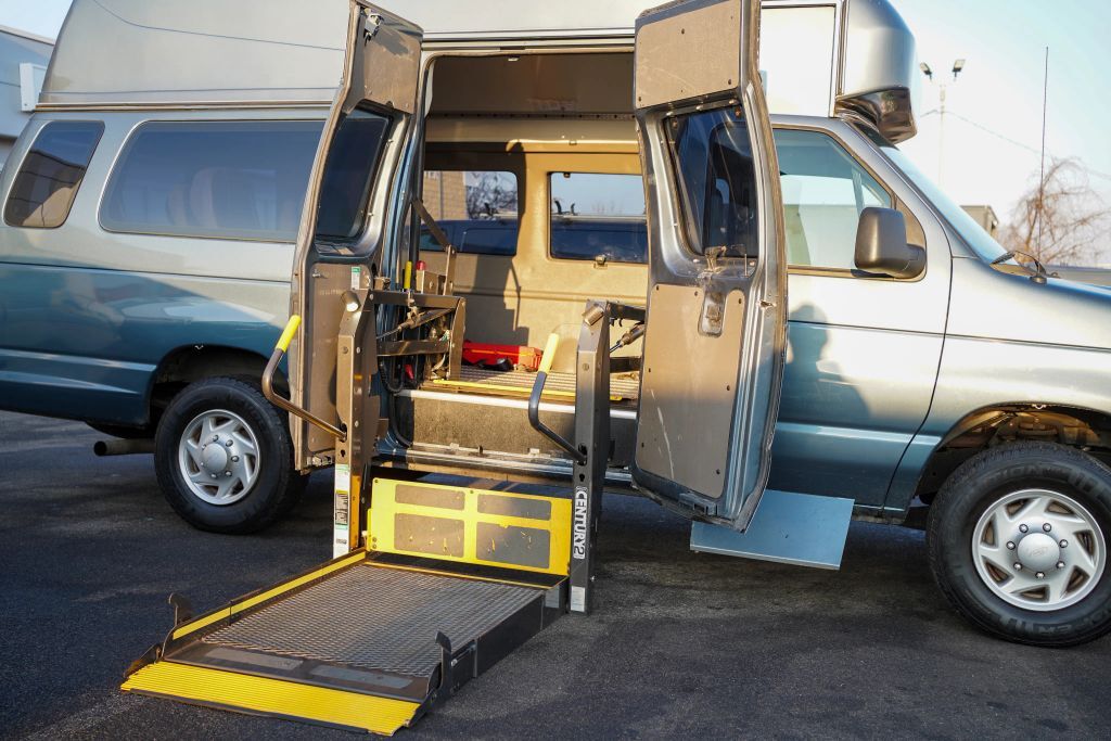 2014 FORD ECONOLINE in Langhorne, PA