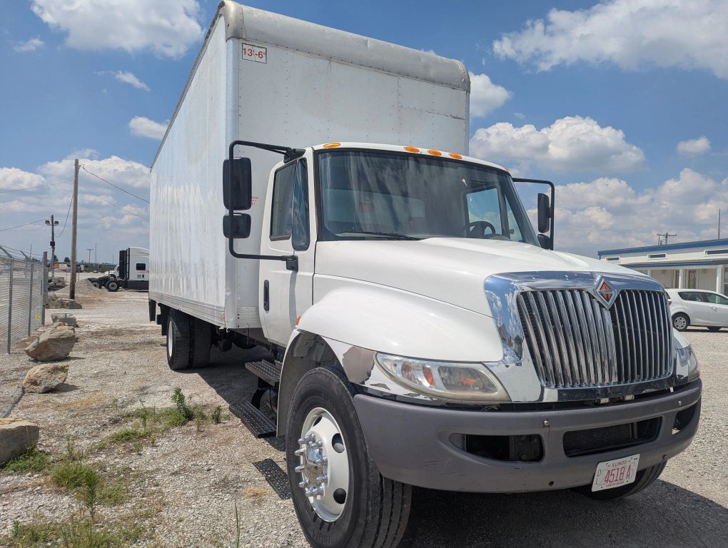 2019 INTERNATIONAL 4300 in Dupo, IL