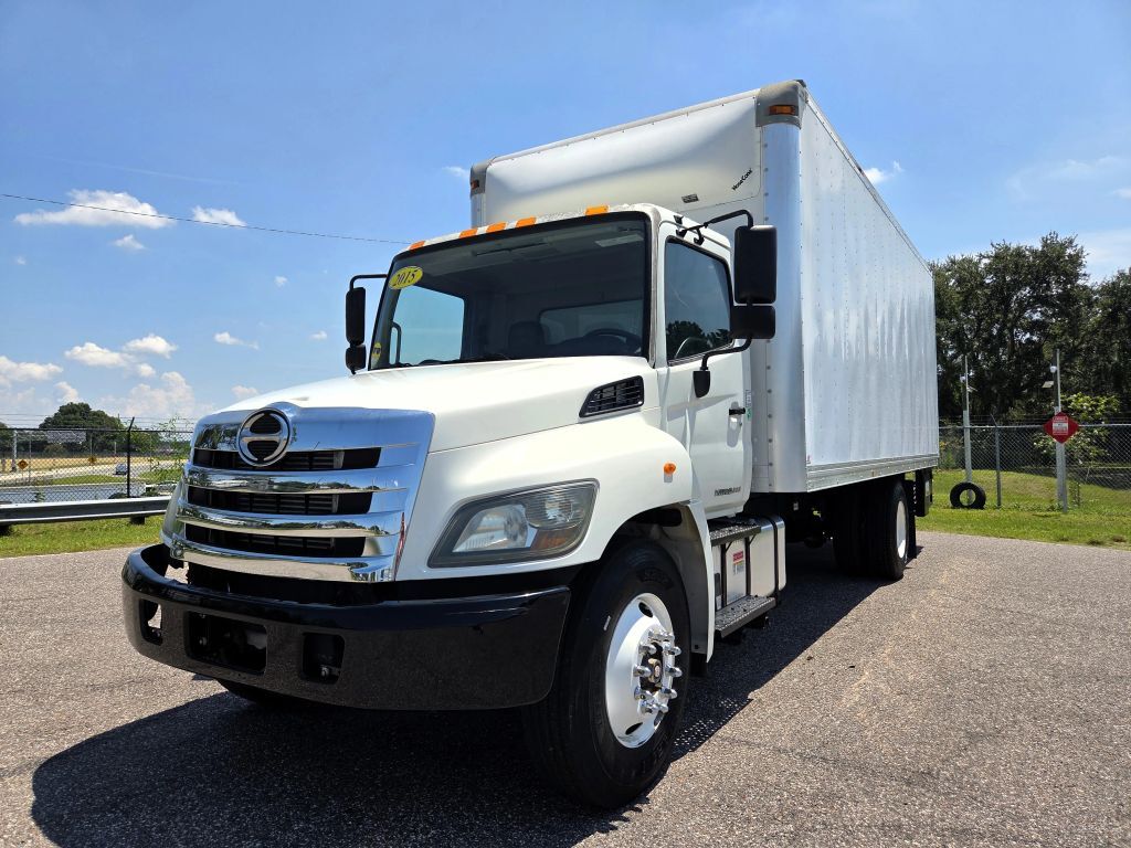 2015 HINO 268 in Apopka, FL