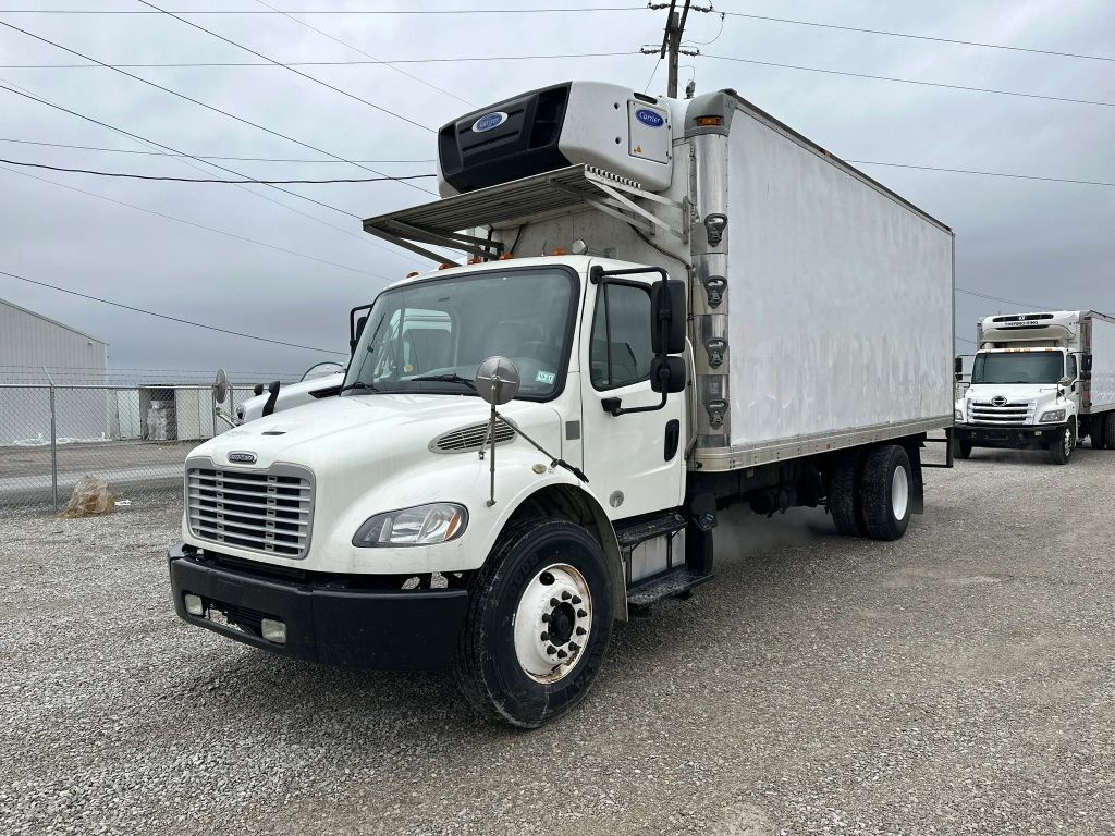 2015 FREIGHTLINER BUSINESS CLASS M2 106 in Dupo, IL