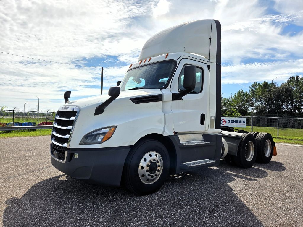 2020 FREIGHTLINER CASCADIA 126 in Apopka, FL