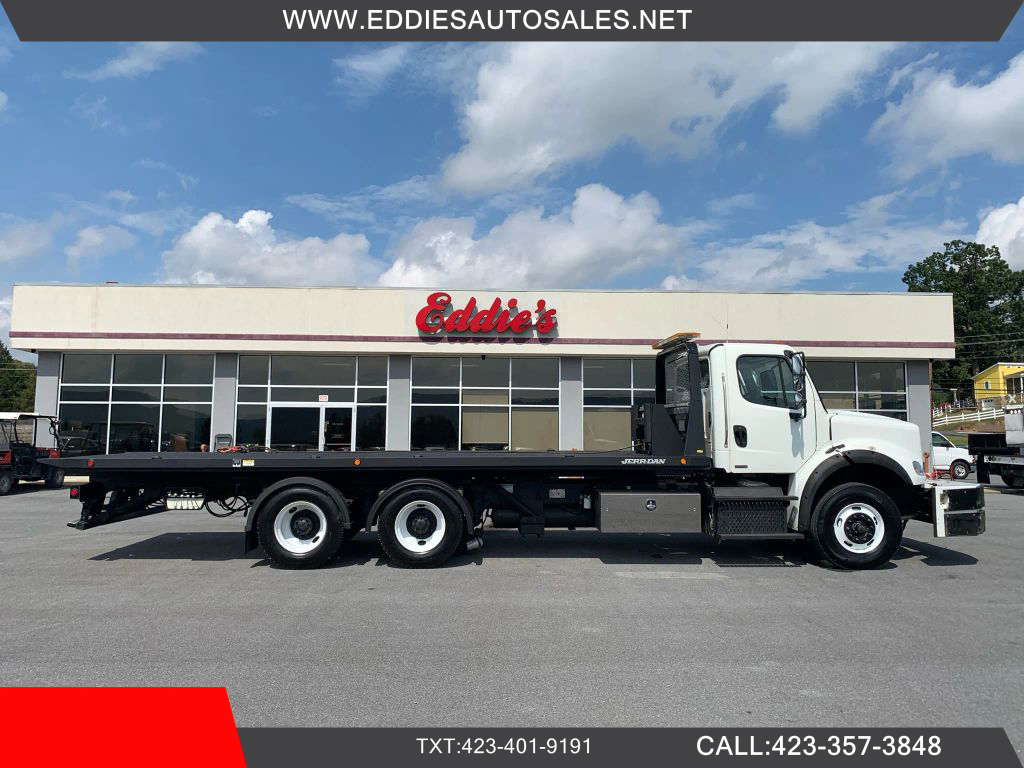 2011 FREIGHTLINER M2 112 26Ft DECK 15 TON Rollback Tow Truck in Church Hill, TN