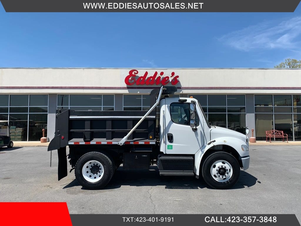 2016 FREIGHTLINER BUSINESS CLASS M2 106 in Church Hill, TN