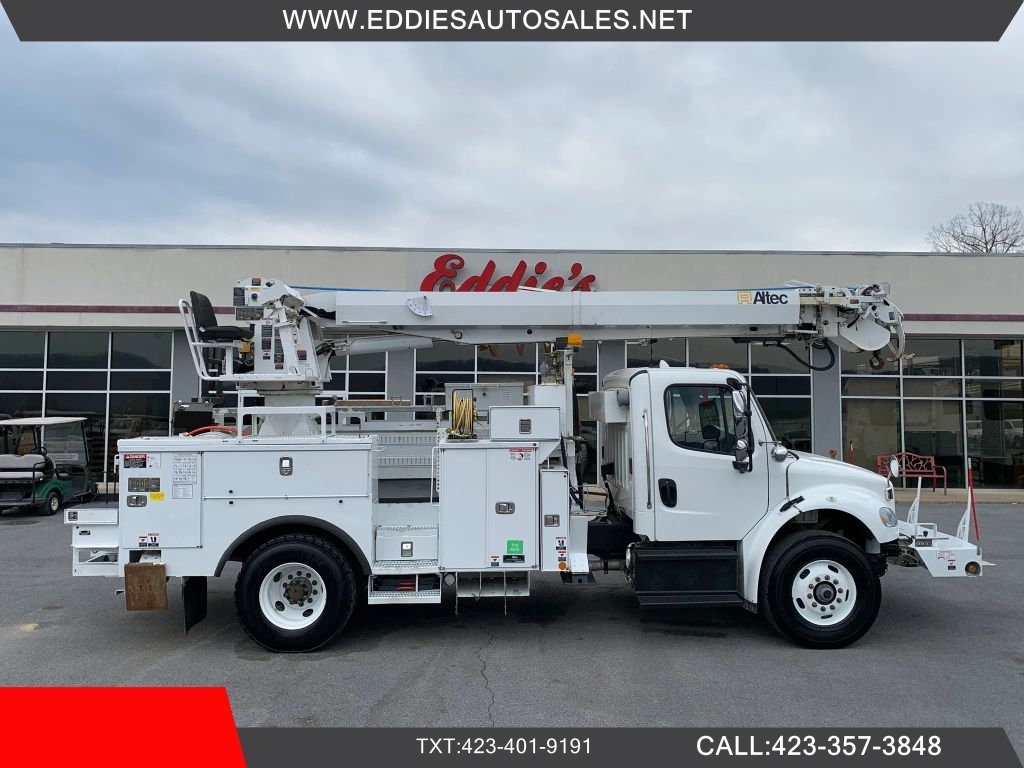 2016 FREIGHTLINER BUSINESS CLASS M2 106 in Church Hill, TN