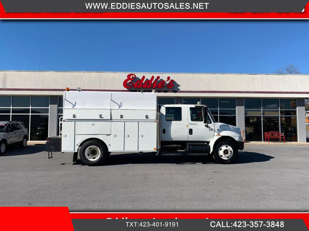 2003 INTERNATIONAL 4300 12ft Knapheide Enclosed Service Bed Truck in Church Hill, TN