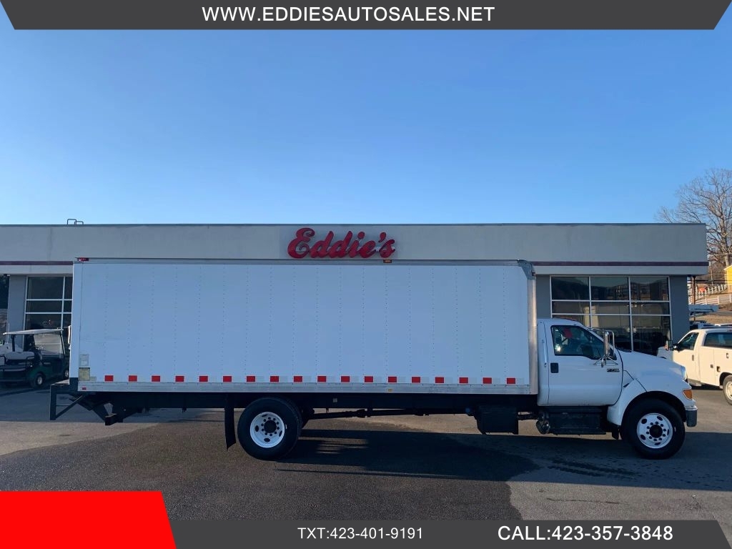 2011 FORD F750 in Church Hill, TN