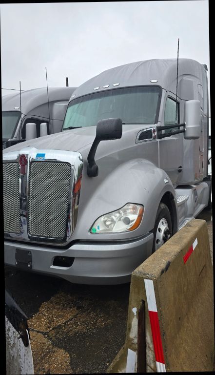 2020 Kenworth T600 in Linden, NJ