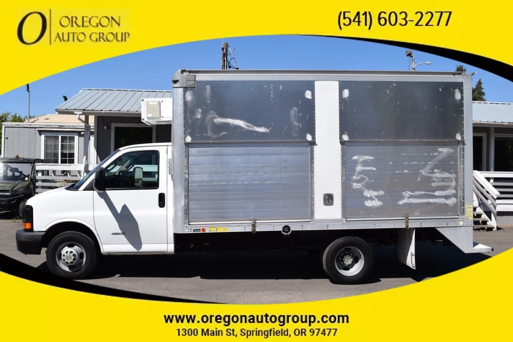 2016 CHEVROLET Express 4500 14' Reefer Box Van in Springfield, OR