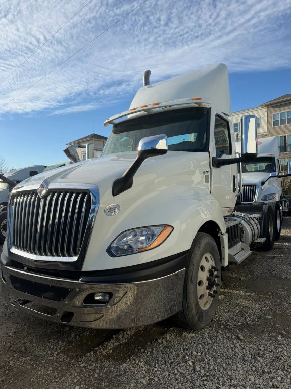 2020 INTERNATIONAL LT in Fredericksburg, VA