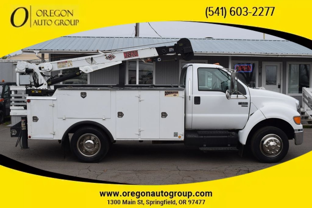 2005 FORD F650 in Springfield, OR