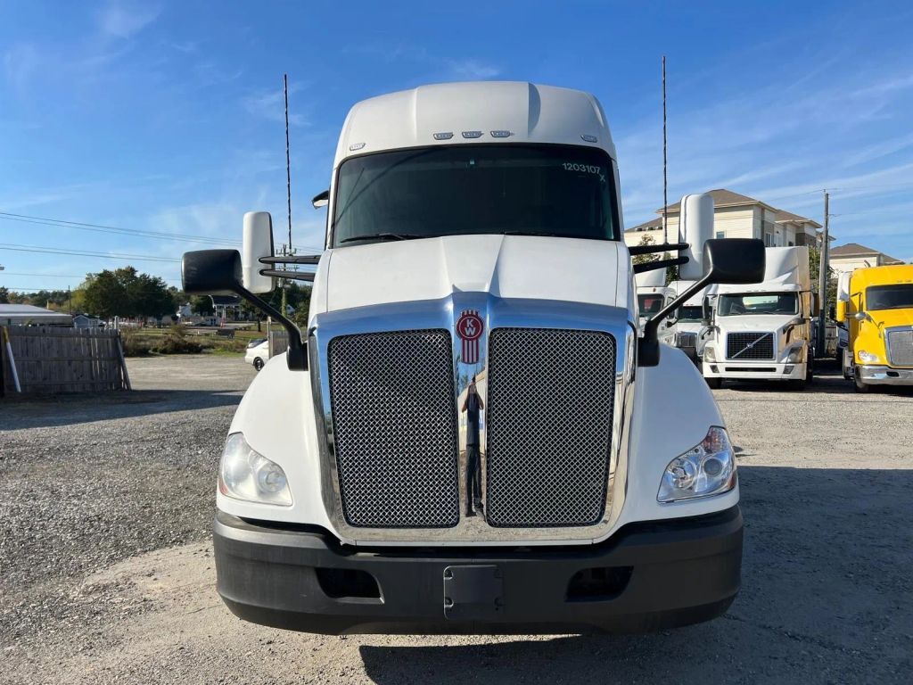 2020 KENWORTH T600 in Fredericksburg, VA