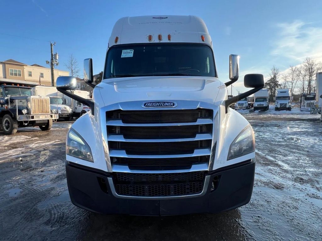 2020 FREIGHTLINER CASCADIA 126 in Fredericksburg, VA