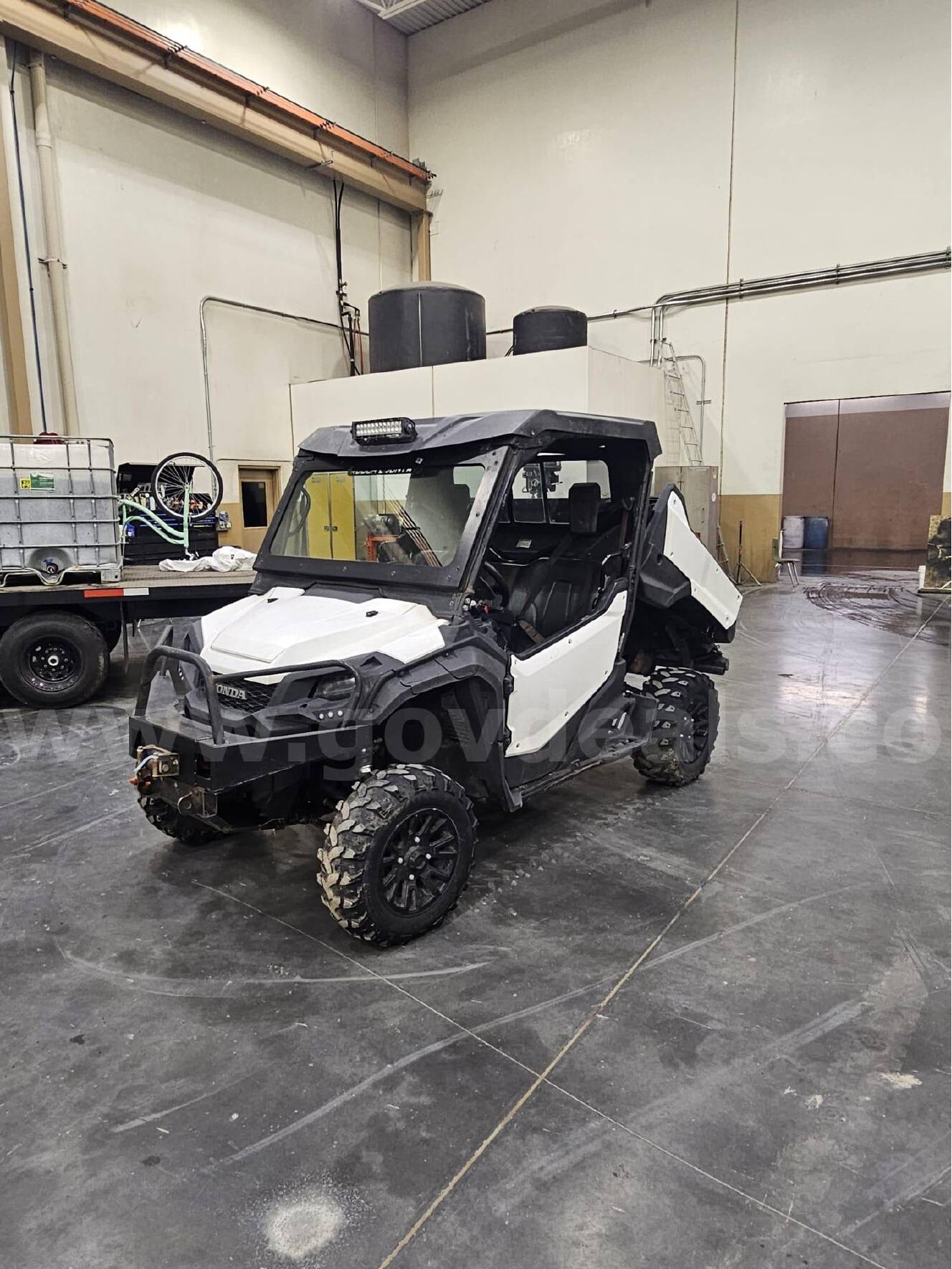 A photo of this 2020 Honda SXS1000M3