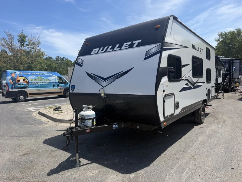 2024 KEYSTONE BULLET CROSSFIRE 1700BH