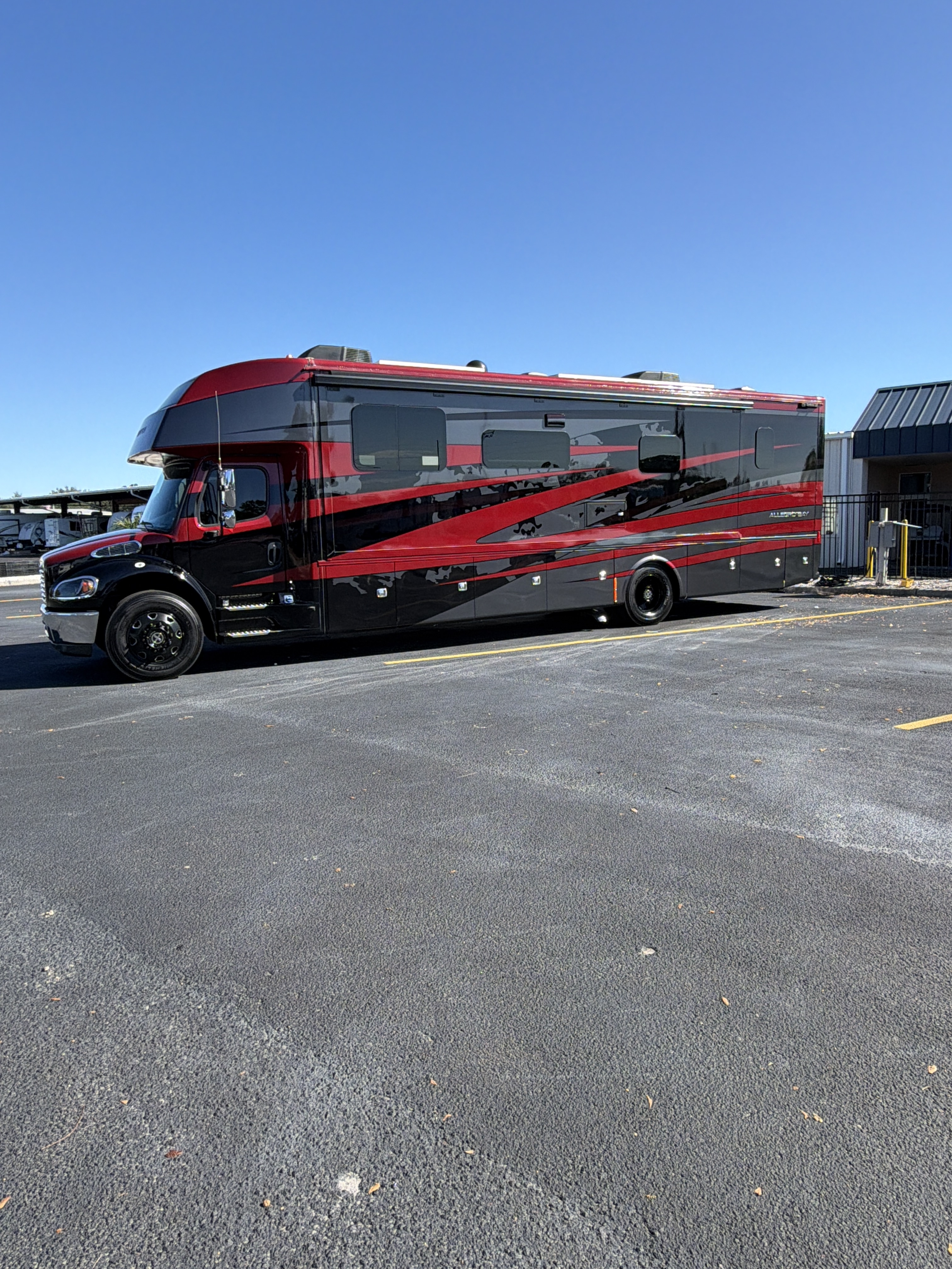 2023 Tiffin Motorhomes ALLEGRO BAY 38 BB RV