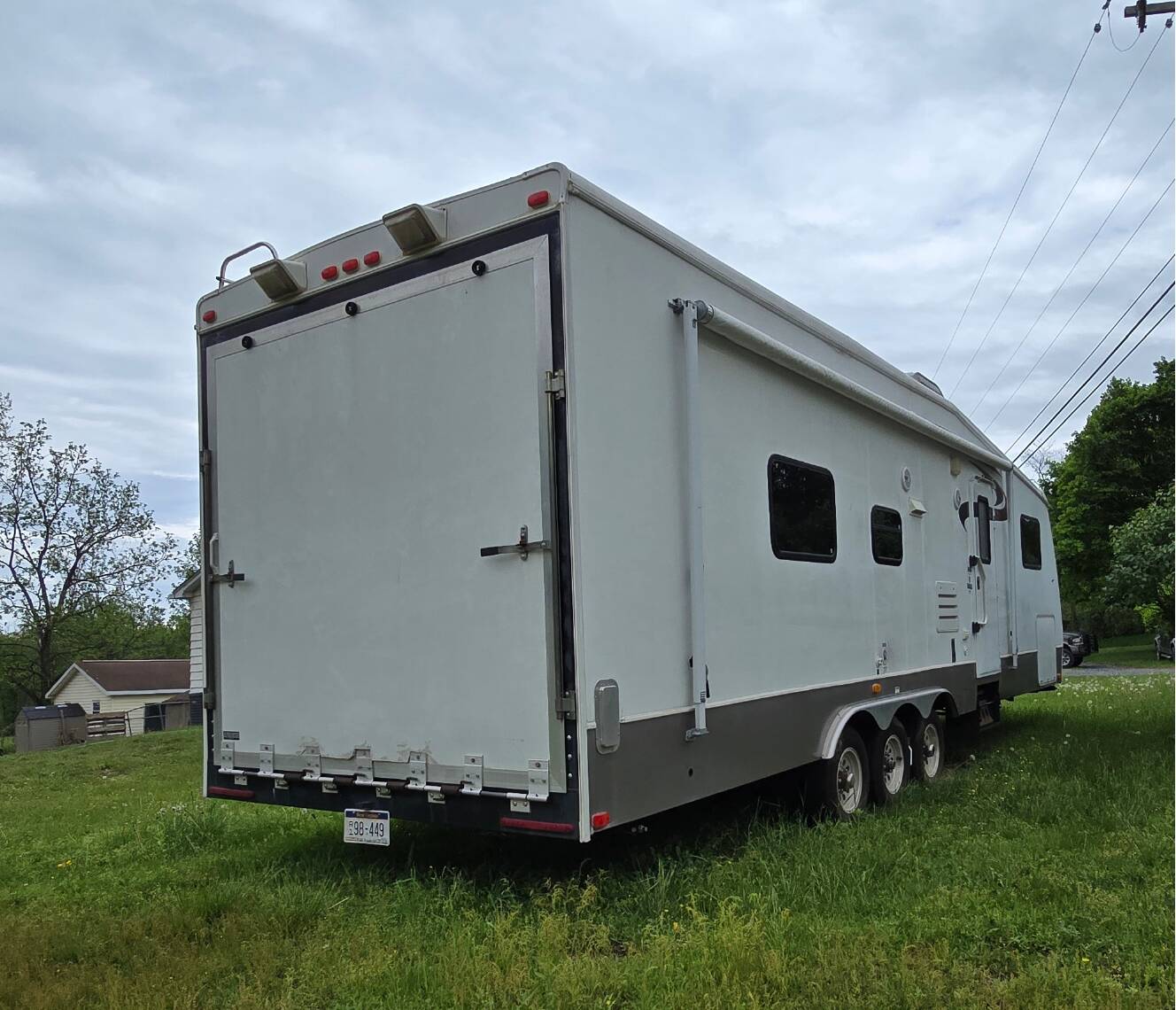 A photo of this 2007 Keystone RAPTOR 3110TT