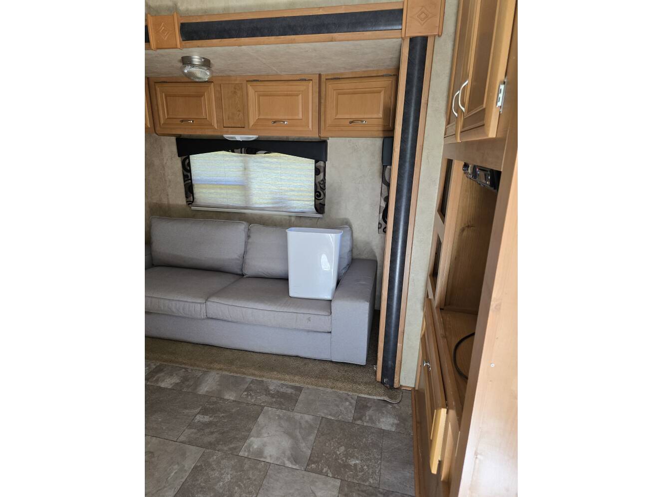 A photo of this 2007 Keystone RAPTOR 3110TT