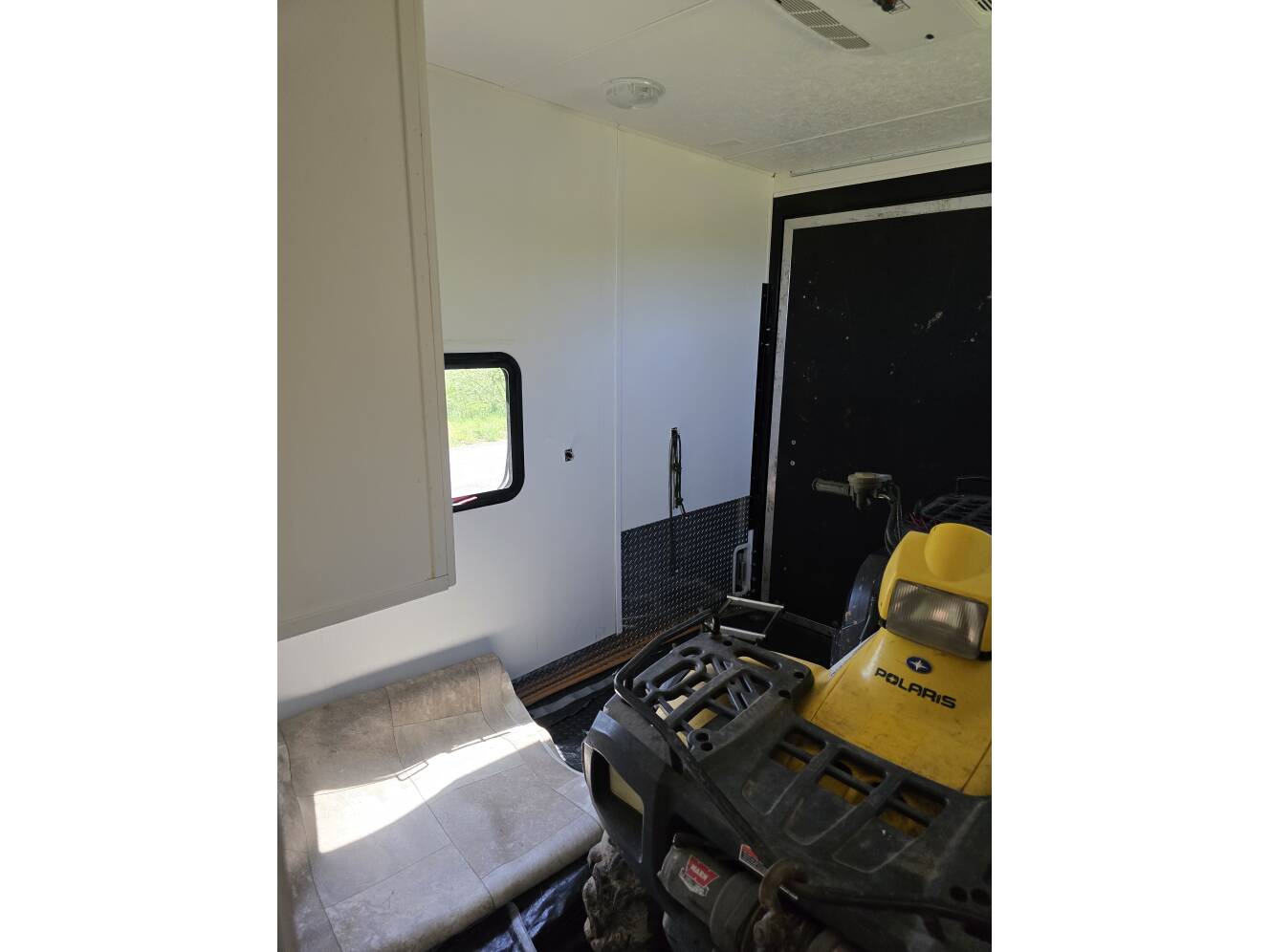 A photo of this 2007 Keystone RAPTOR 3110TT