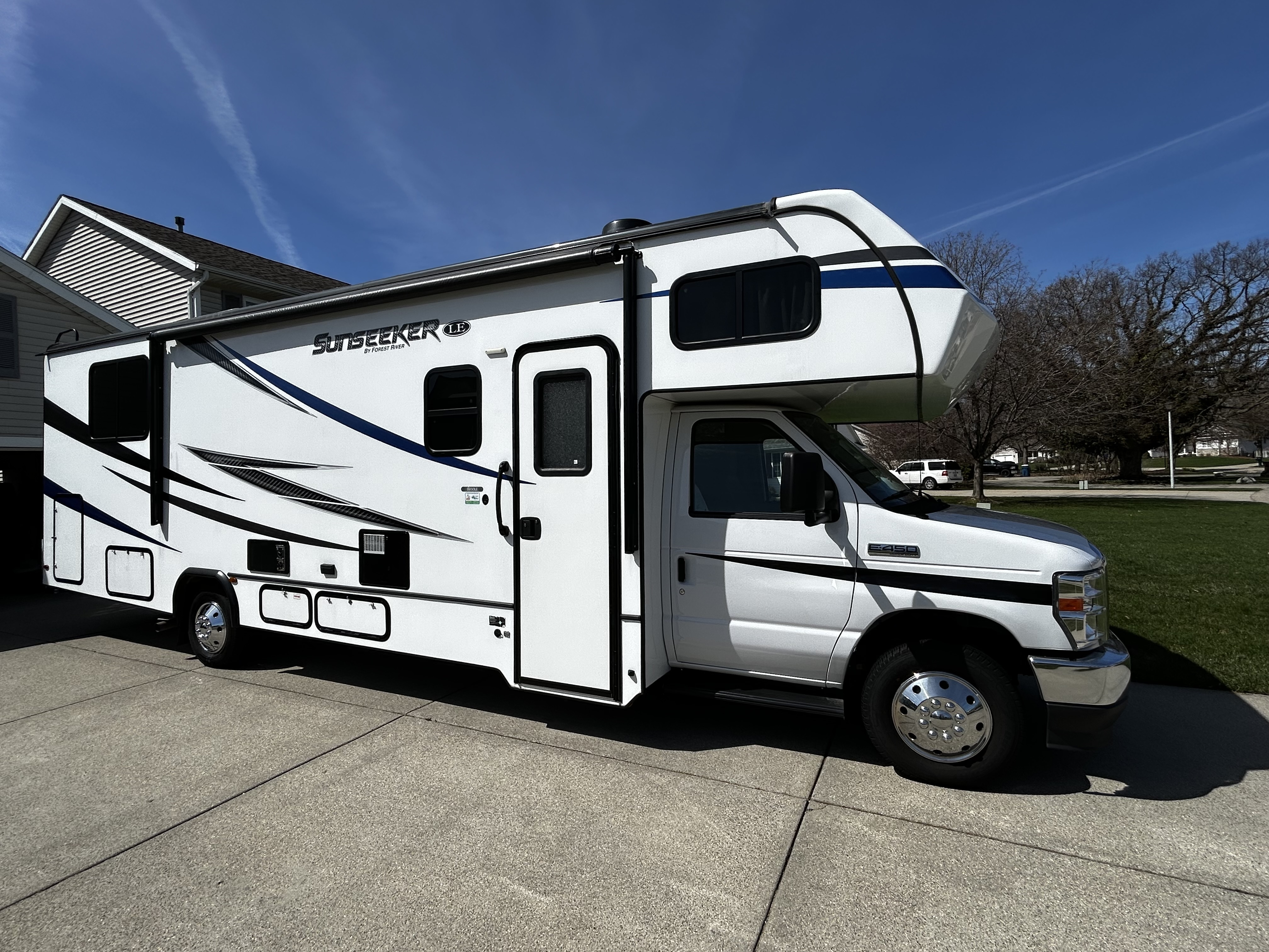 2021 Forest River SUNSEEKER 2850S LE RV