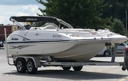 2005 Hurricane 202FD Deck Boat boat