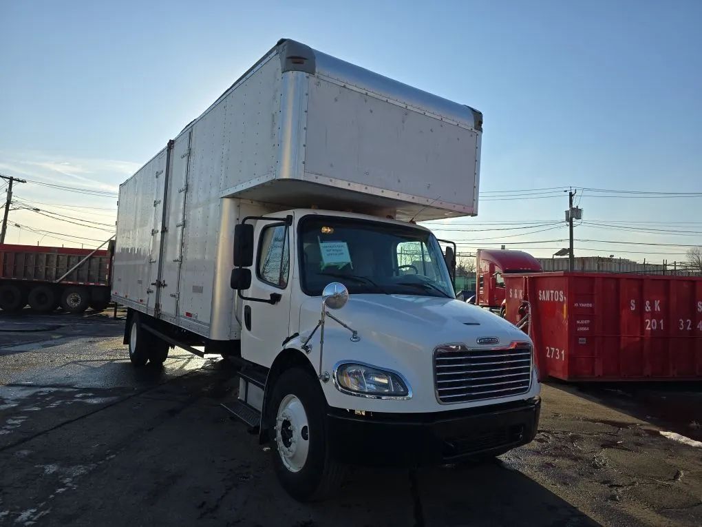 2016 FREIGHTLINER M106 in Linden, NJ