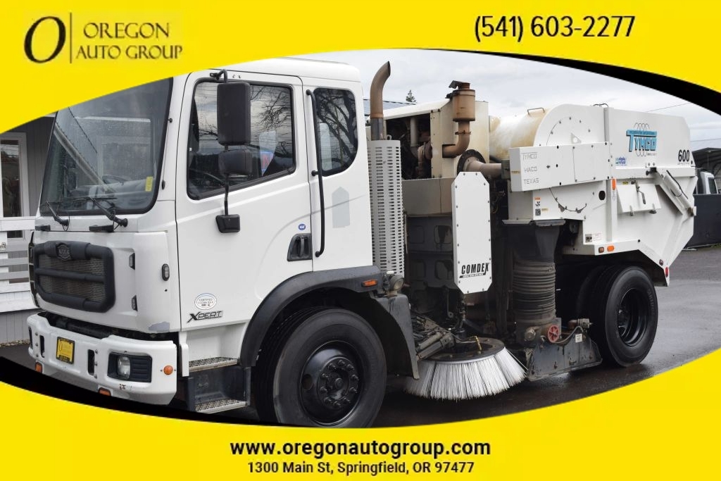 2014 Autocar TYMCO 600 Street Sweeper in Springfield, OR