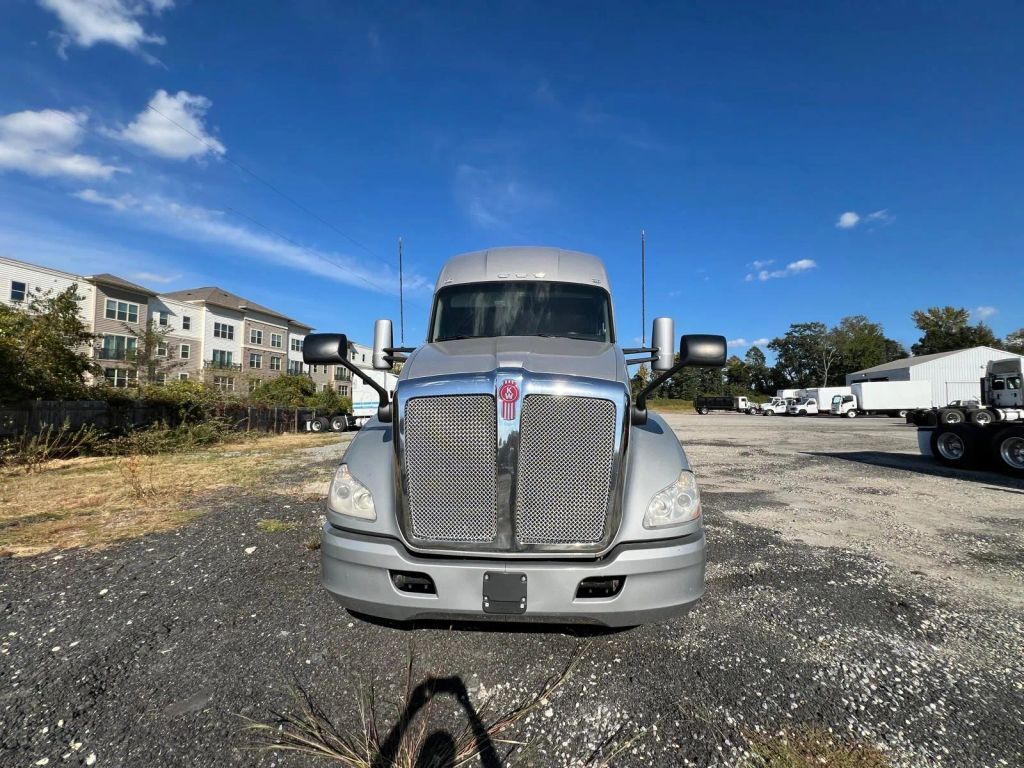 2020 KENWORTH T600 in Fredericksburg, VA