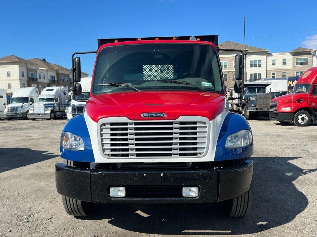 2018 FREIGHTLINER BUSINESS CLASS M2 106 in Fredericksburg, VA