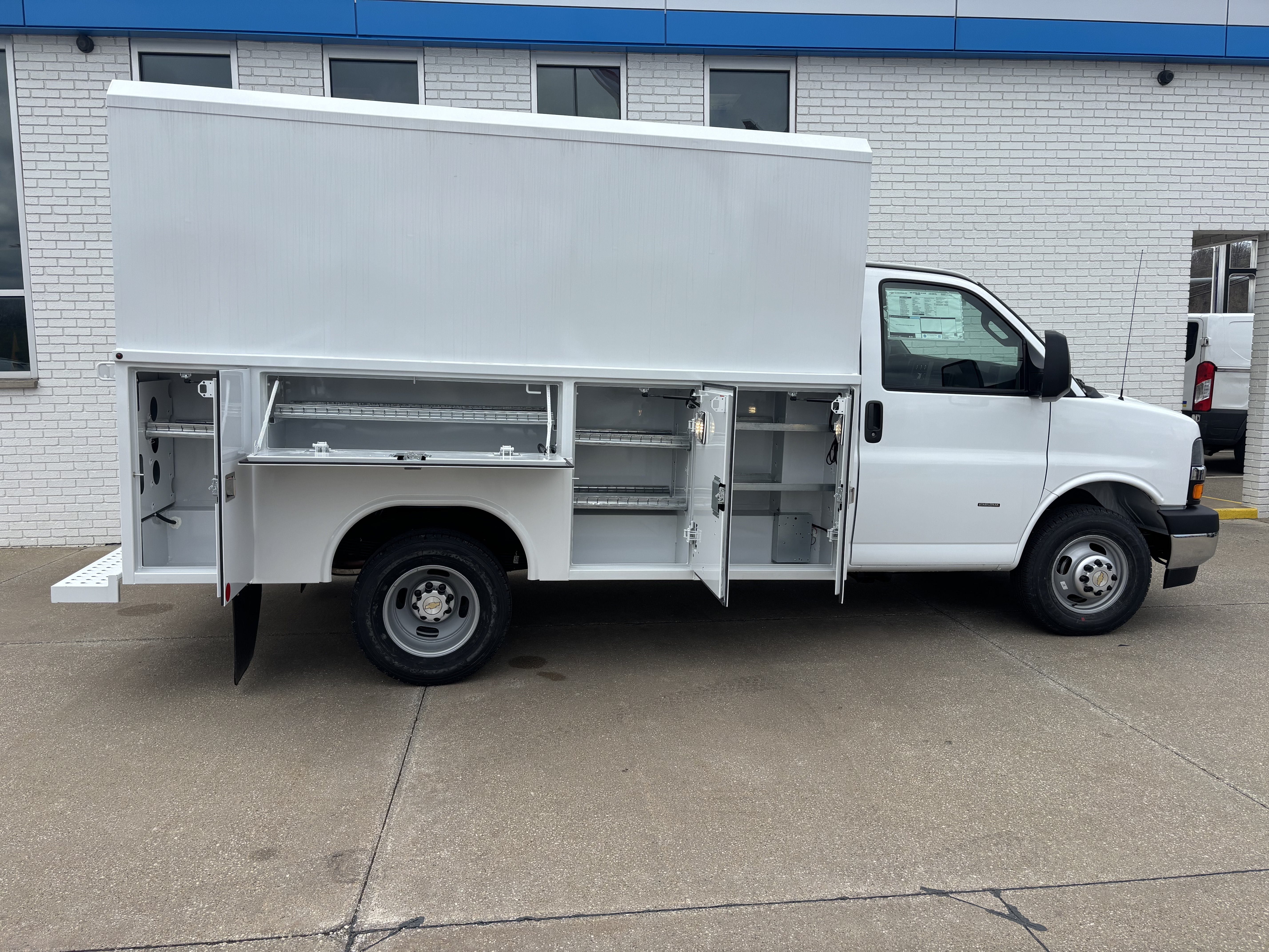 2026 CHEVROLET EXPRESS 3500 in Akron, OH