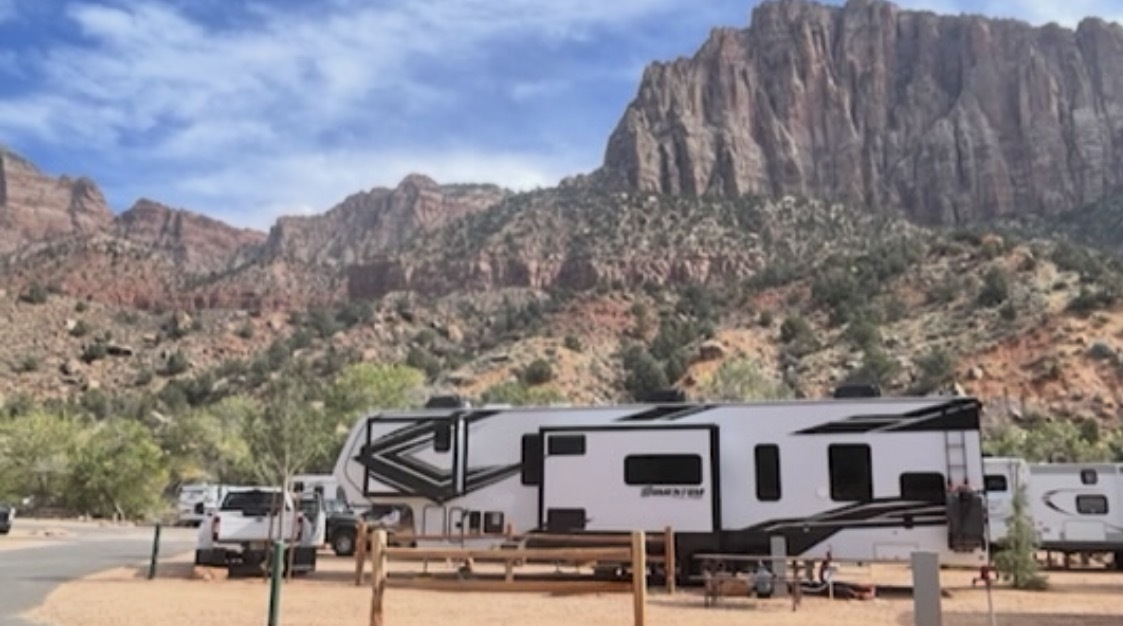 2022 Grand Design MOMENTUM M-CLASS 395MS RV