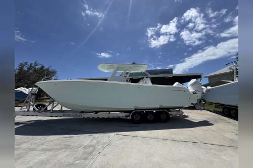 2024 Invincible Boats 33' Catamaran in orange beach AL