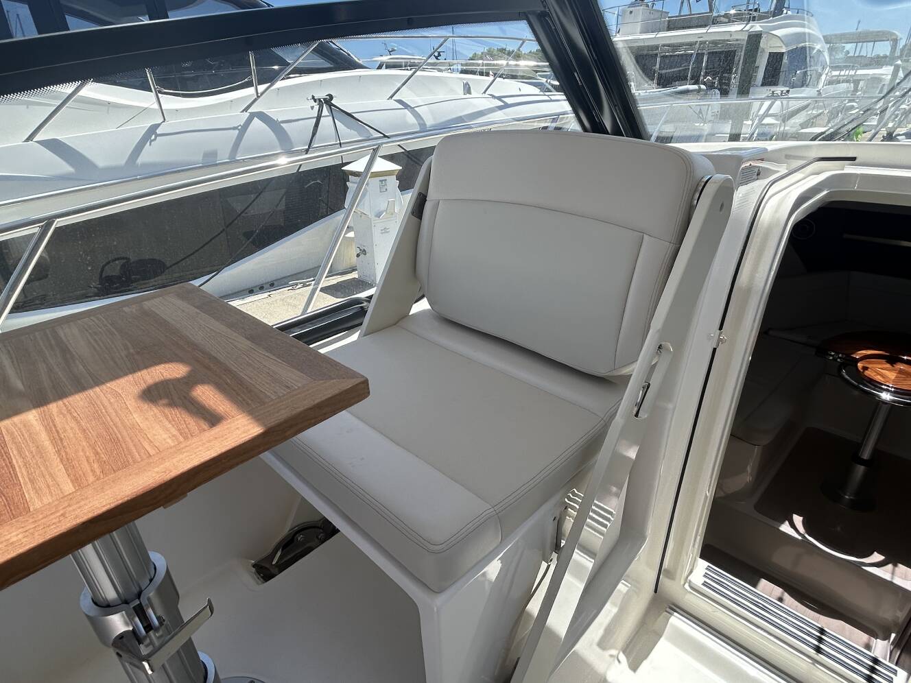 A photo of this 2026 Boston Whaler 325 Conquest