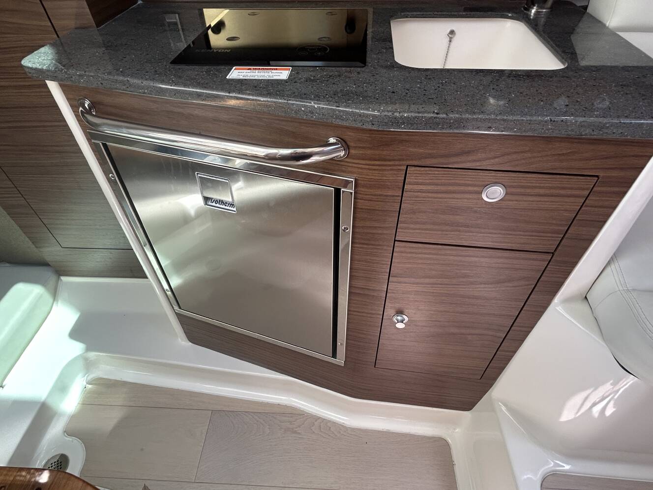 A photo of this 2026 Boston Whaler 325 Conquest
