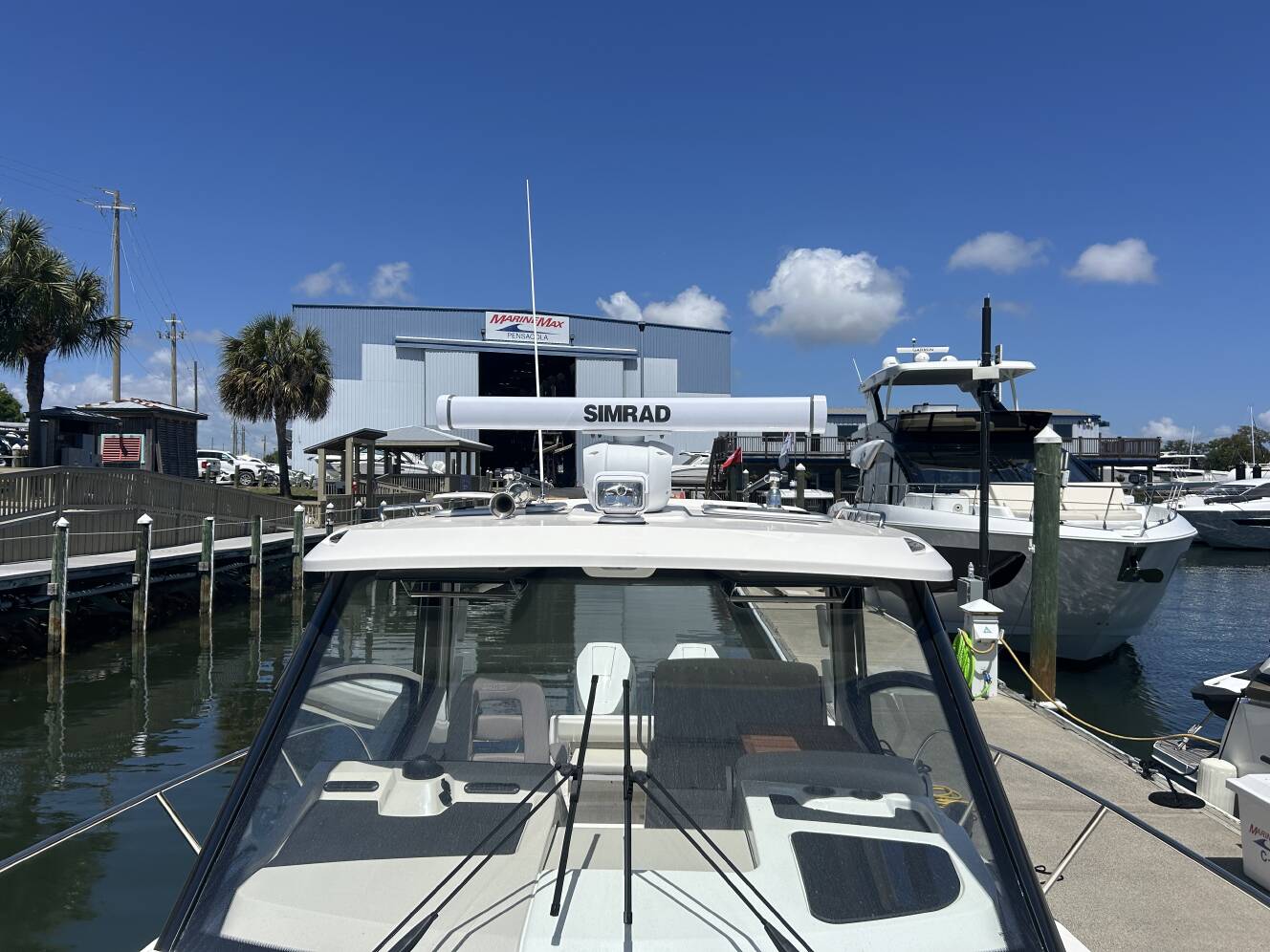 A photo of this 2026 Boston Whaler 325 Conquest
