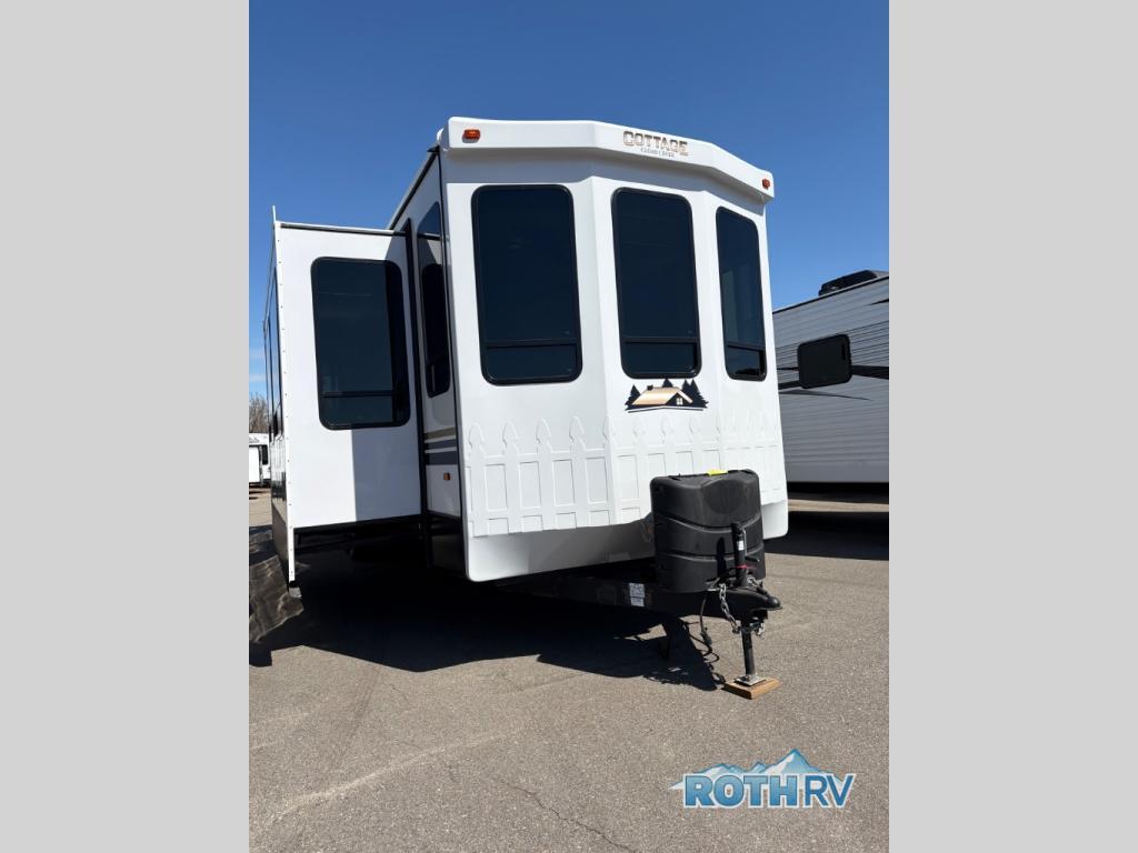2023 Forest River Rv Cedar Creek Cottage 40CDL in bemidji MN