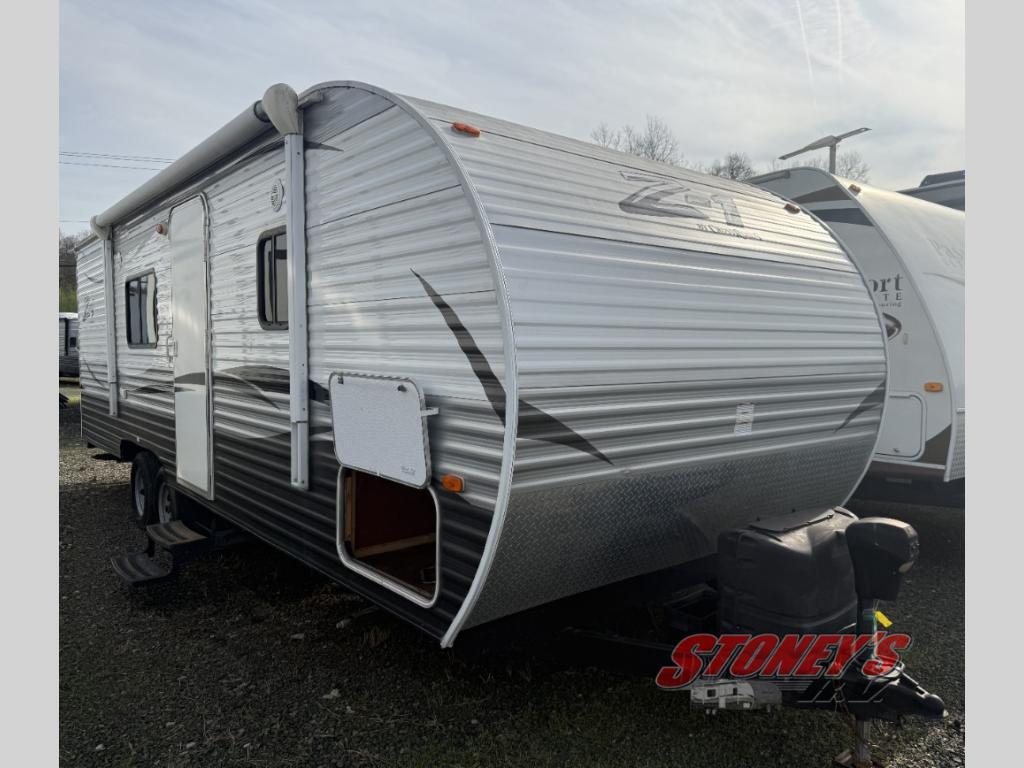 2017 Crossroads Zinger Z1 Series ZR252BH in cambridge OH