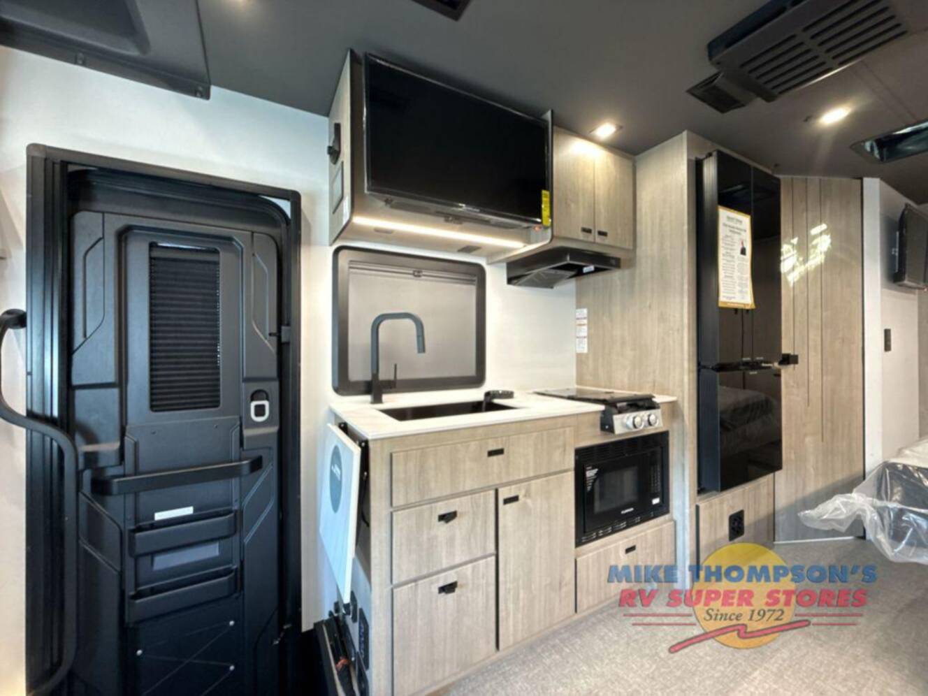 A photo of this 2026 Grand Design Lineage Series M 25FW