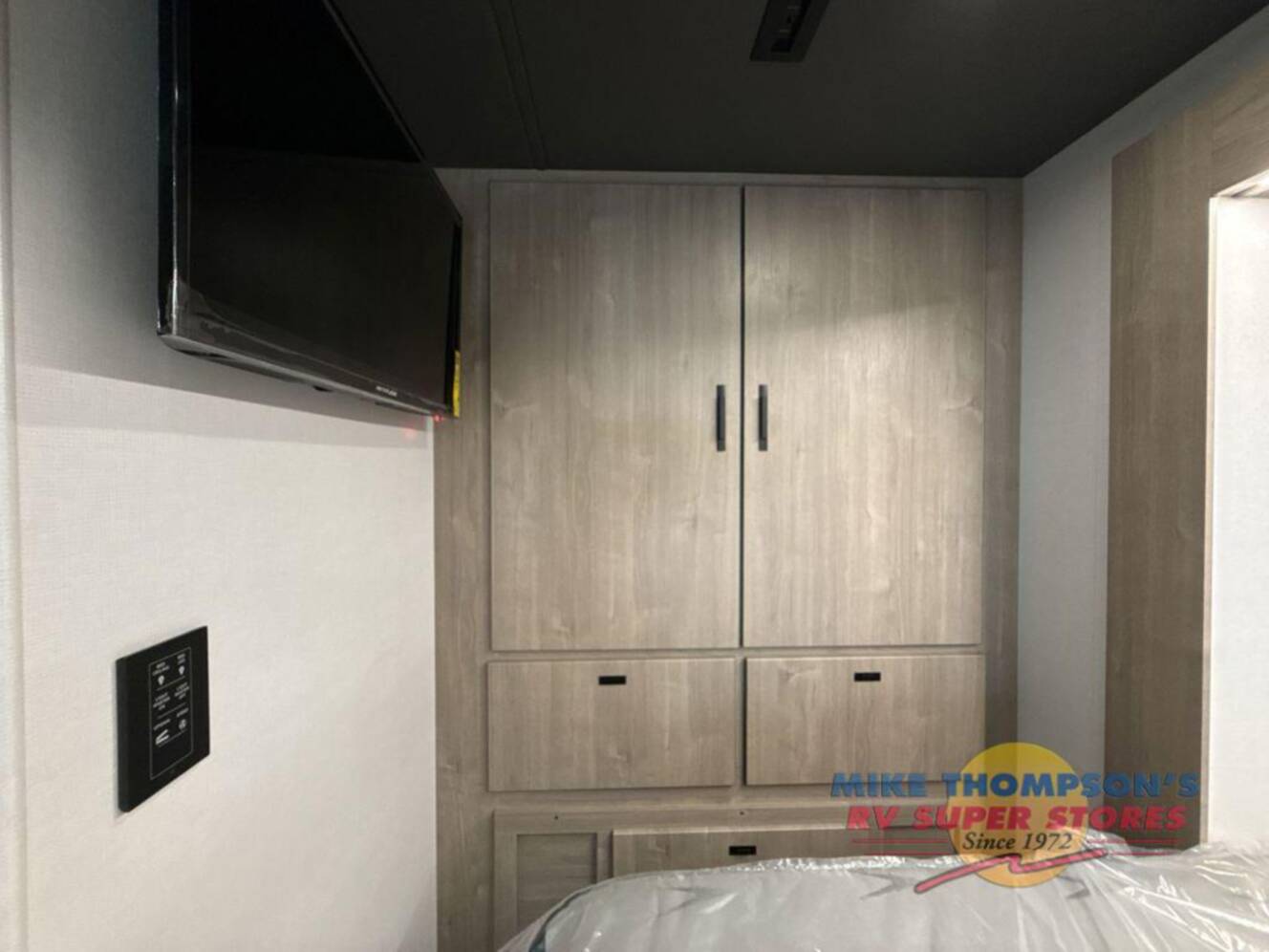 A photo of this 2026 Grand Design Lineage Series M 25FW