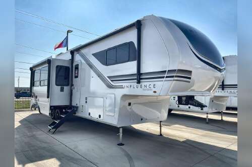 2026 Grand Design Influence 3704BH in sanger TX