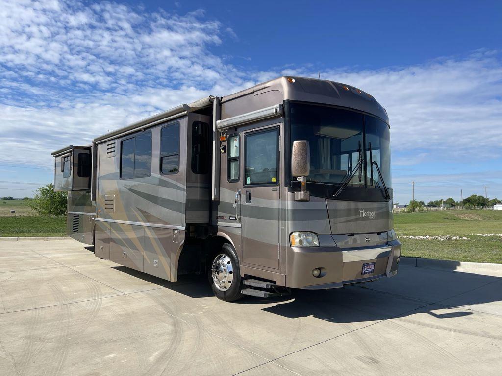 2005 Winnebago Horizon 36RD in sanger TX