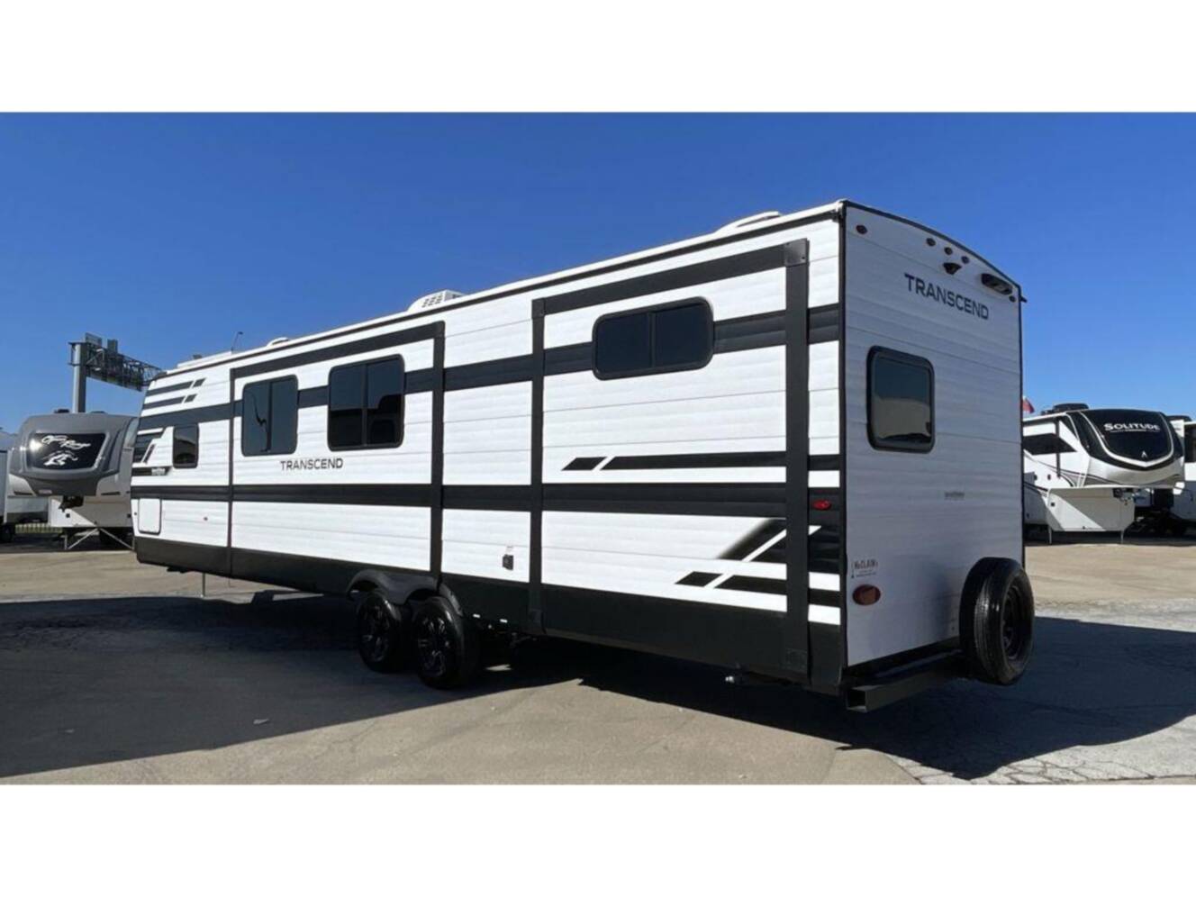 A photo of this 2026 Grand Design Transcend 325BHT