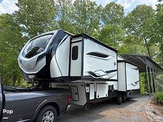 2023 Keystone Montana High Country 295RL in wirtz VA