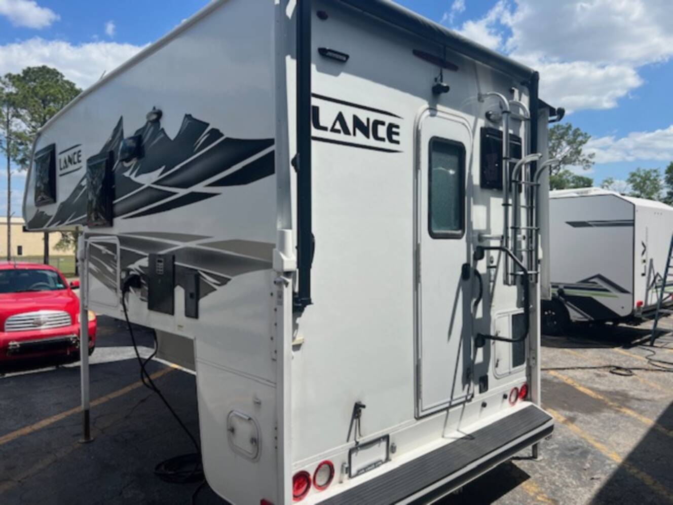 A photo of this 2022 Lance Truck Camper Short Bed 855S