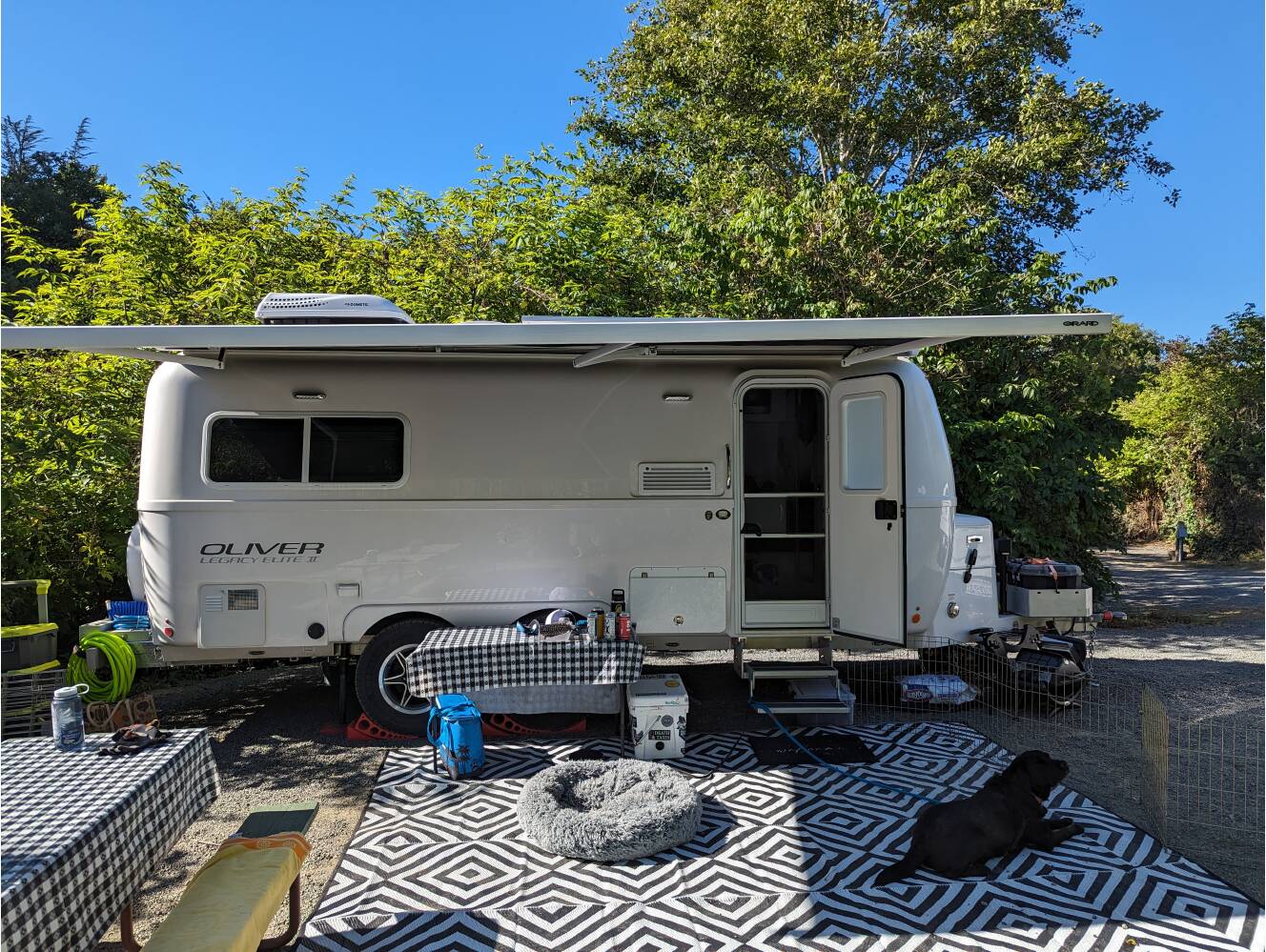 A photo of this 2023 Oliver LEGACY ELITE II TWIN BED