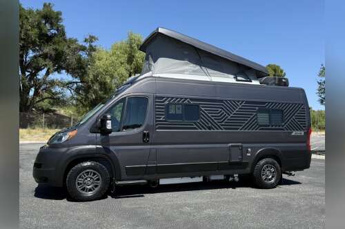 2023 Winnebago ROAM 59RX in thousand oaks CA