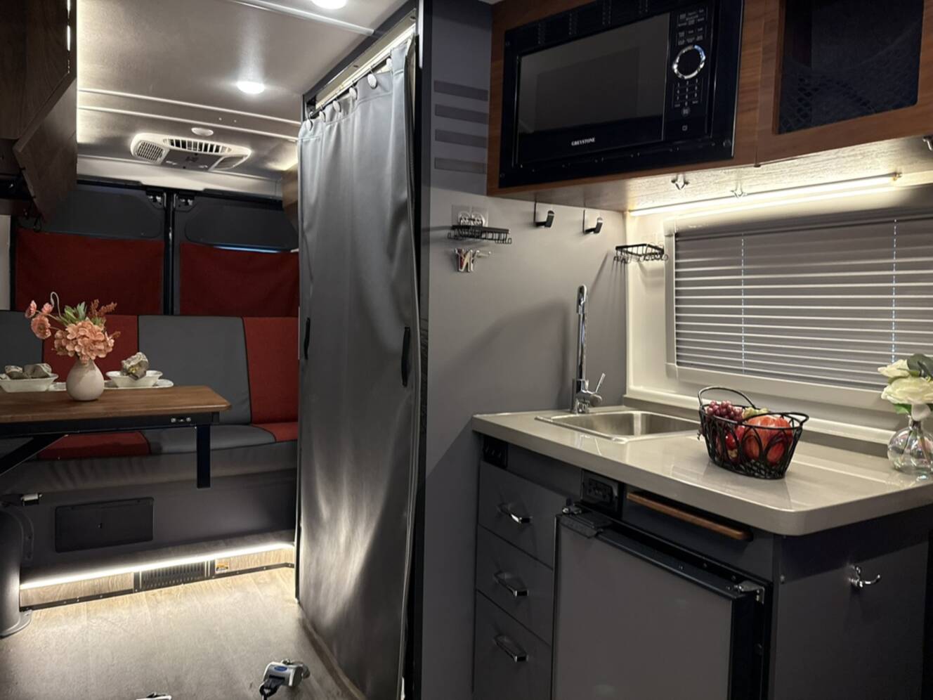 A photo of this 2023 Winnebago ROAM 59RX
