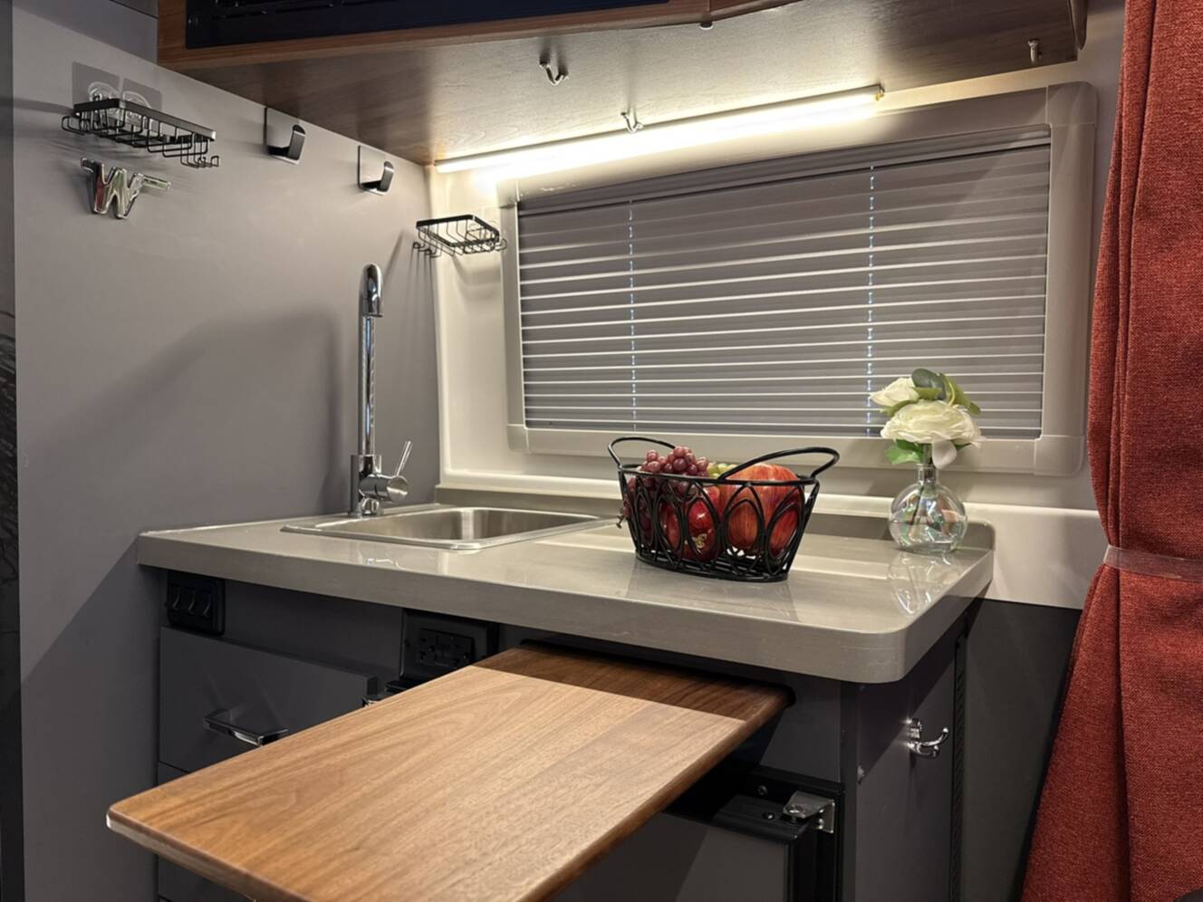 A photo of this 2023 Winnebago ROAM 59RX