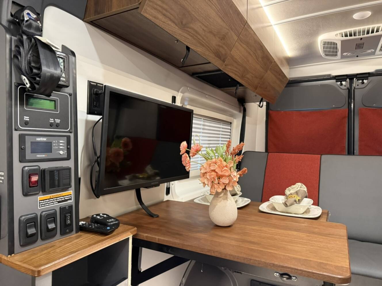 A photo of this 2023 Winnebago ROAM 59RX