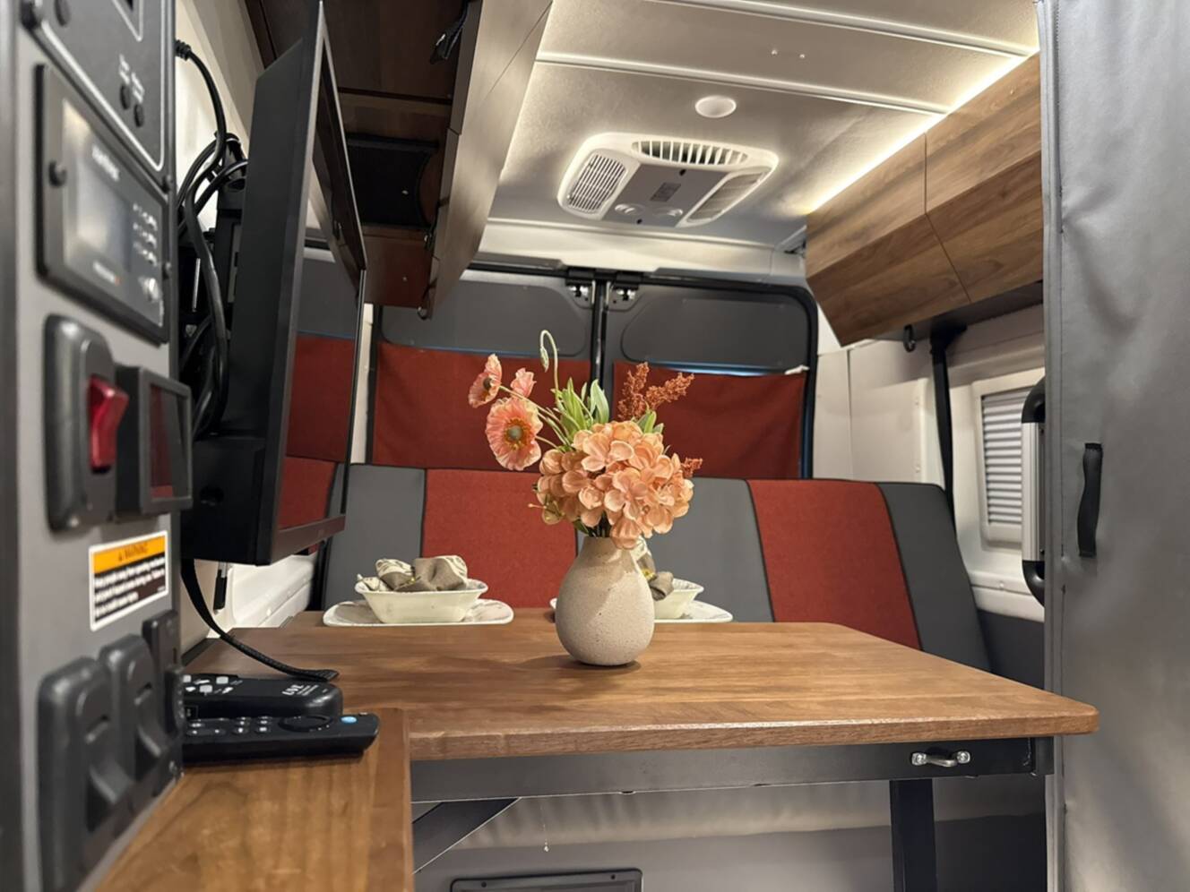 A photo of this 2023 Winnebago ROAM 59RX